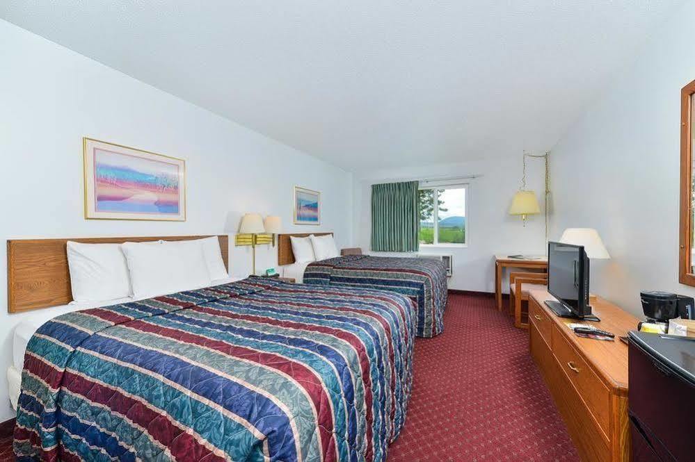 Travelodge By Wyndham Spearfish Exterior foto