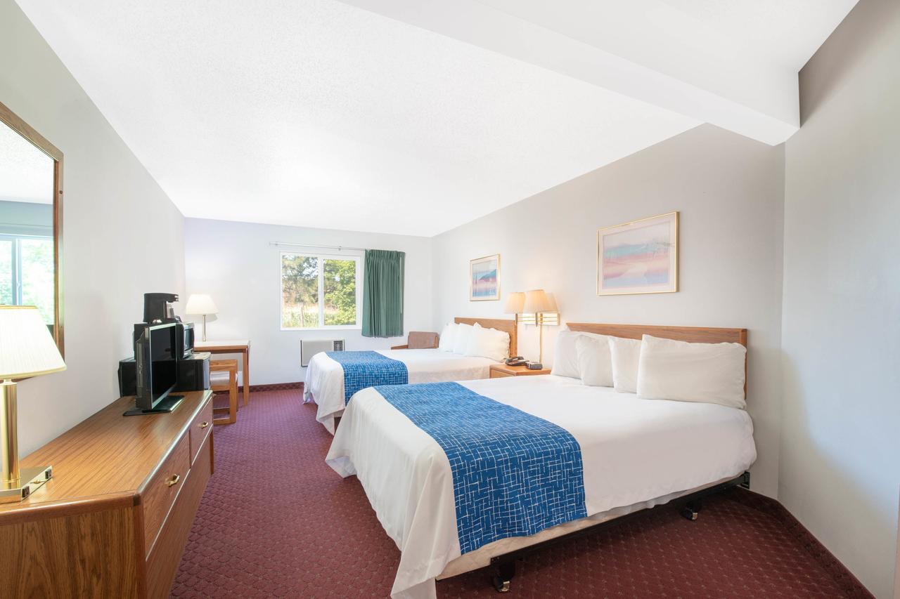 Travelodge By Wyndham Spearfish Exterior foto